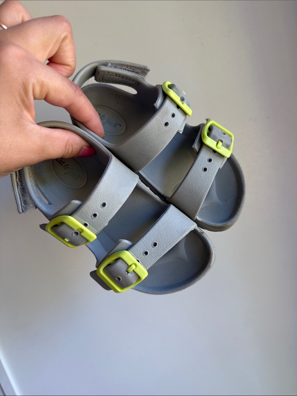 Rubber summer sandals gray unisex size 8 toddler